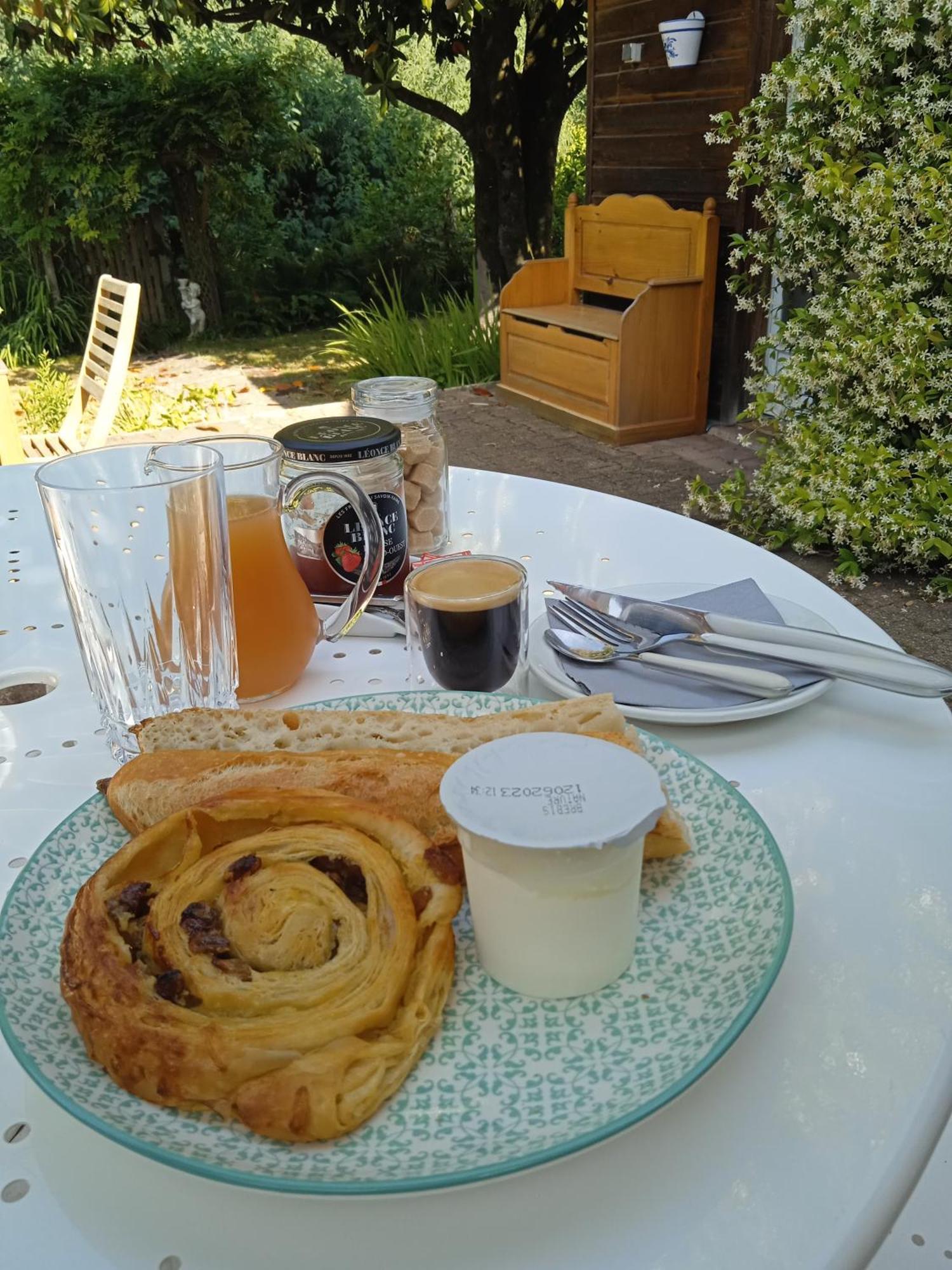 Les Jardins De Mimizan Bed and Breakfast Εξωτερικό φωτογραφία